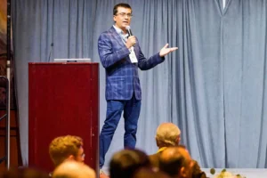 TechCon SoCal Day2 Faisal Mushtaq Speaker session 04